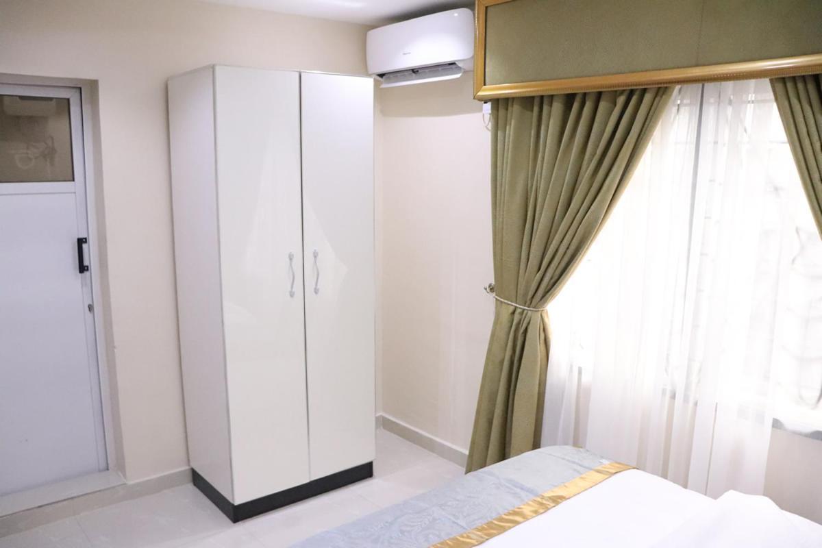 Appleville Suites Ikeja Ngoại thất bức ảnh