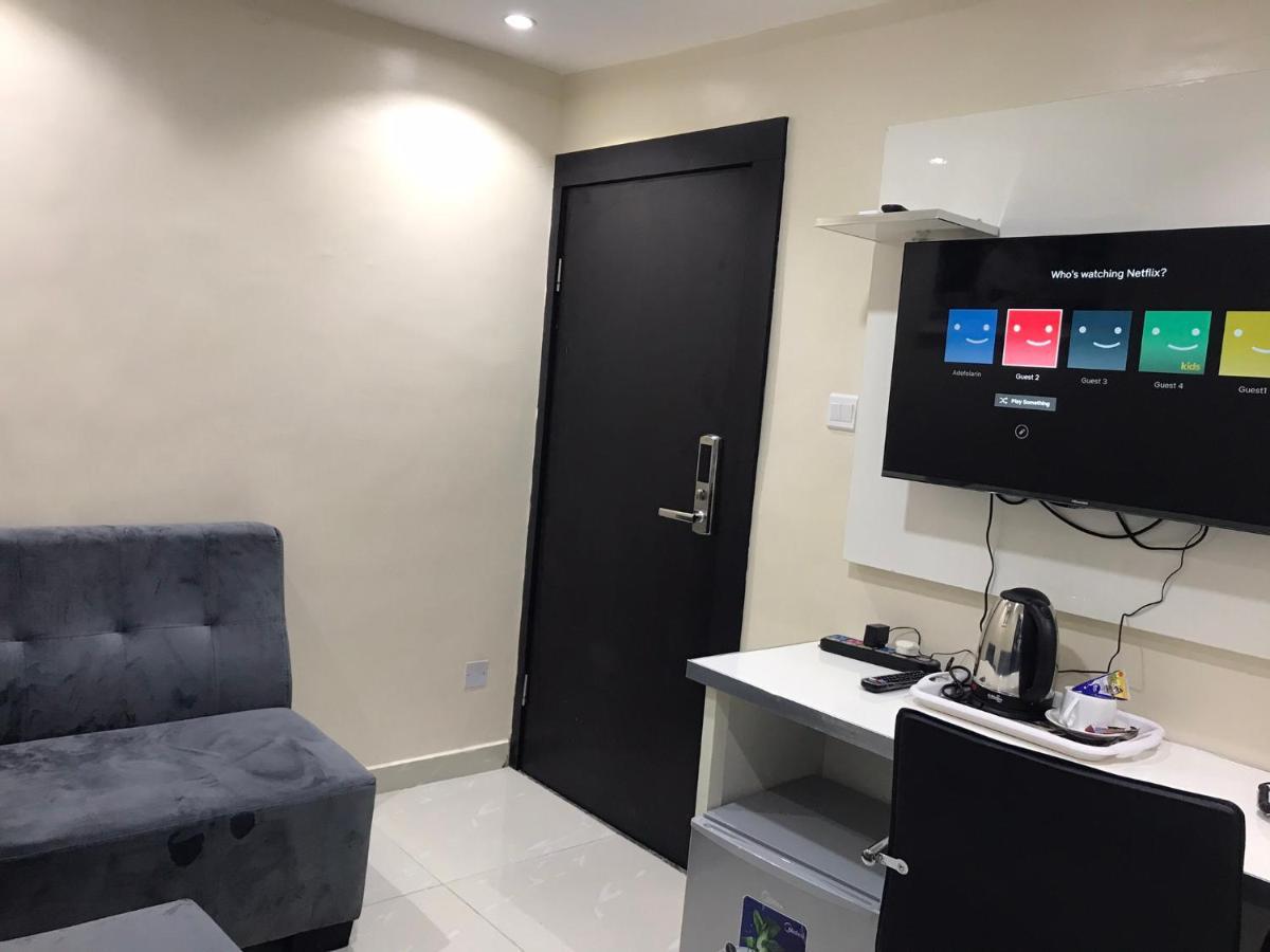 Appleville Suites Ikeja Ngoại thất bức ảnh