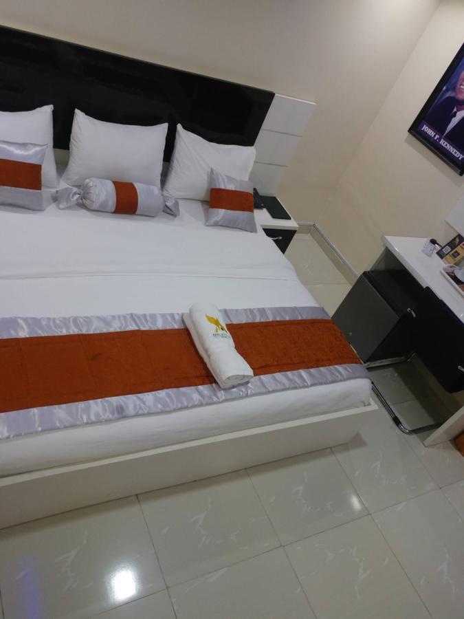 Appleville Suites Ikeja Ngoại thất bức ảnh