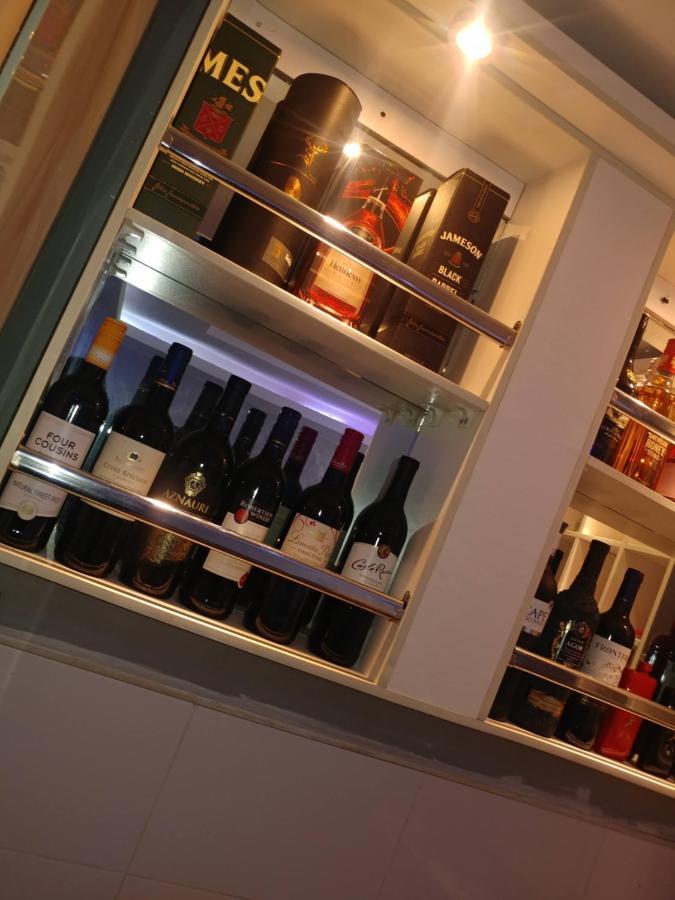 Appleville Suites Ikeja Ngoại thất bức ảnh