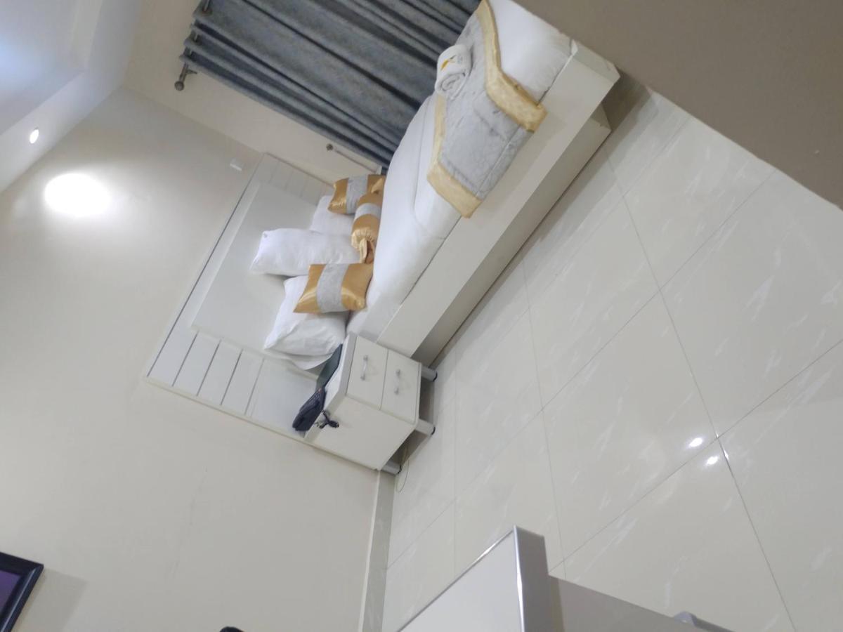 Appleville Suites Ikeja Ngoại thất bức ảnh