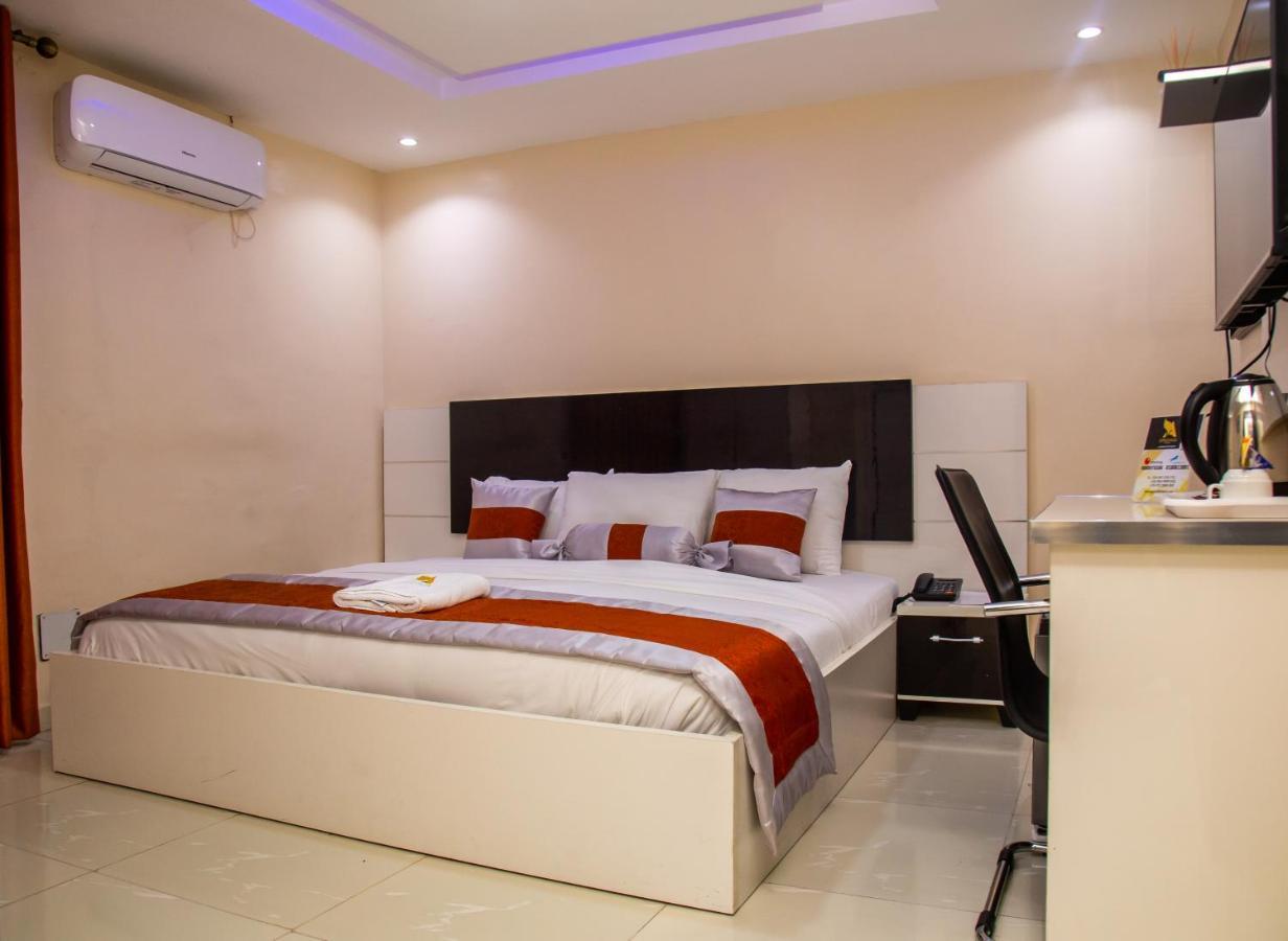 Appleville Suites Ikeja Ngoại thất bức ảnh