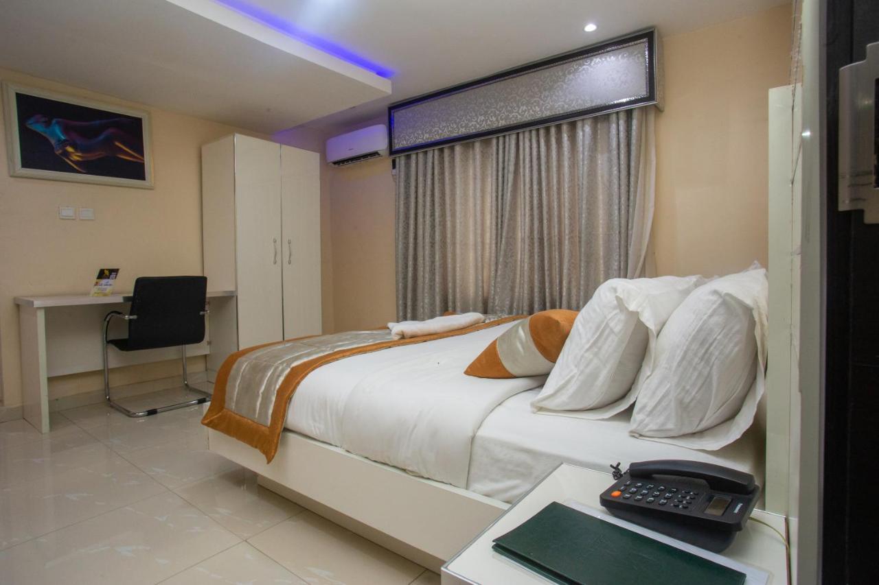 Appleville Suites Ikeja Ngoại thất bức ảnh