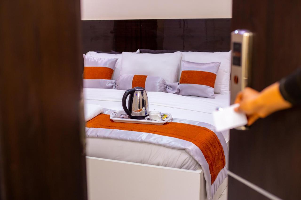 Appleville Suites Ikeja Ngoại thất bức ảnh